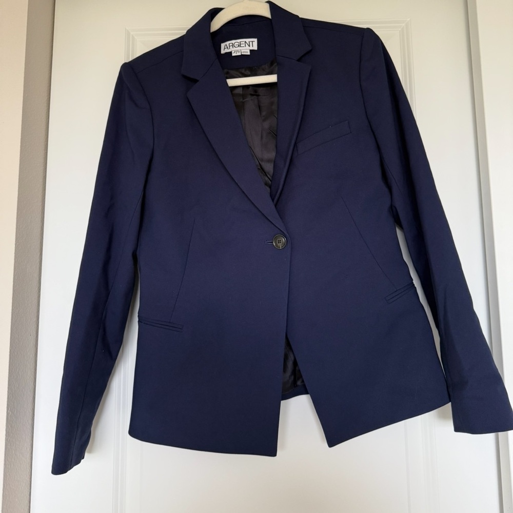 Argent single button navy blue blazer size 8‎ single button career